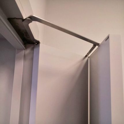 Bộ phụ kiện cửa nhôm kính xếp trượt BTS-7411A