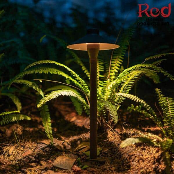 Cot-den-chieu-sang-san-vuon-hinh-nam-CPD121-7-600x600-1