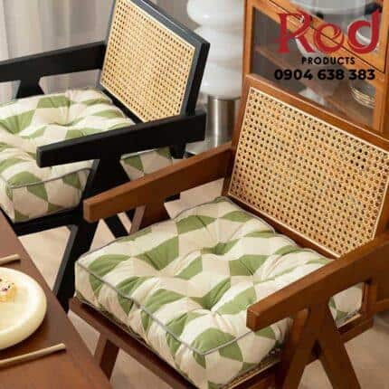 Dem-ghe-vuong-hoa-tiet-hinh-hoc-sang-tao-PCH7810-3-430x430-1