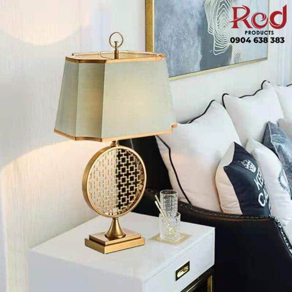 Den-de-ban-doc-sach-sang-trong-tinh-te-KLS9231-6-600x600-1