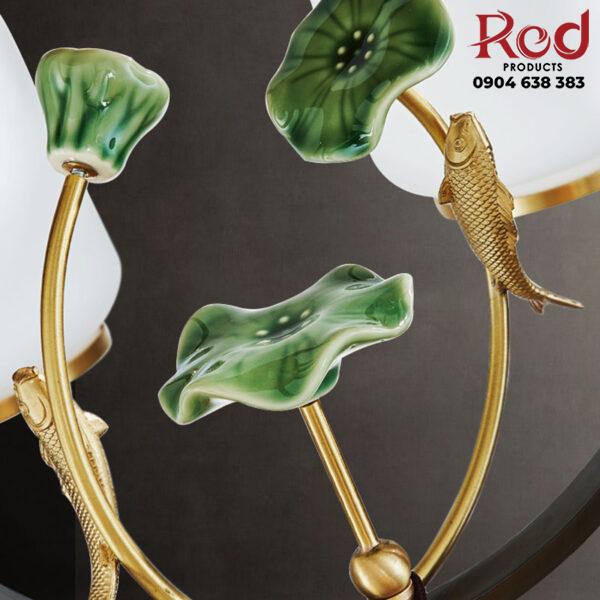 Den-tha-tran-bang-dong-su-hinh-ca-chep-hoa-sen-ZQ8009-10-600x600-1