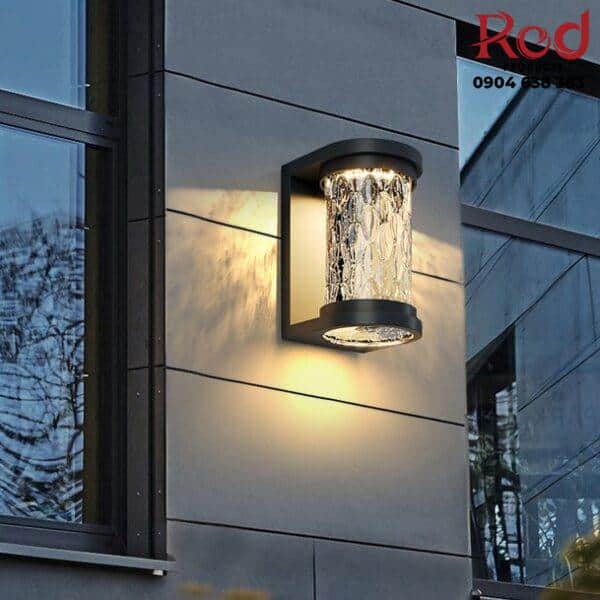 Den-tuong-trang-tri-ban-cong-khung-inox-B8080-4-600x600-1