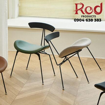Ghe-an-Ant-Chair-lung-go-chan-sat-nghe-thuat-RB105-11-430x430-1
