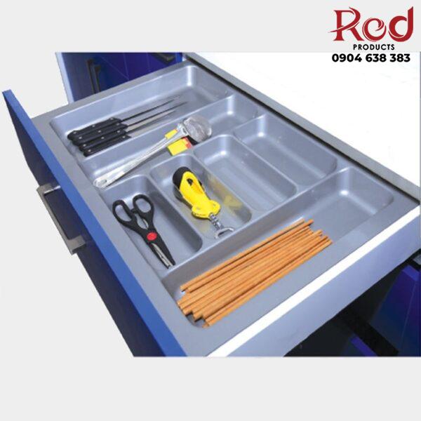 Khay-chia-thia-dia-chat-lieu-nhua-cao-cap-ET80003-600x600-1