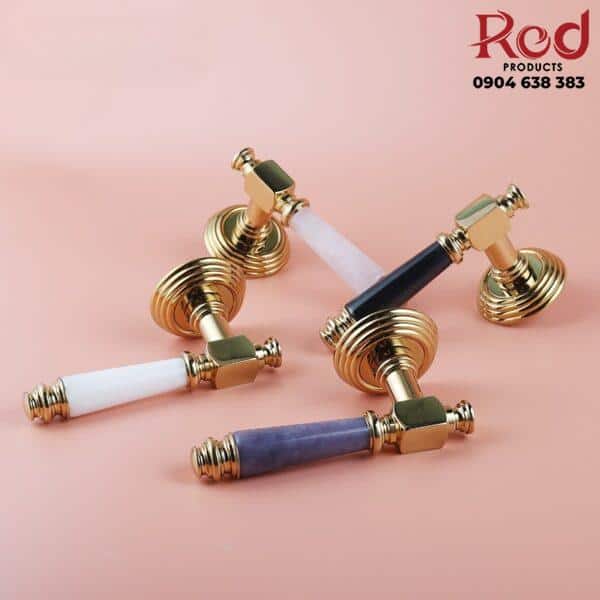 Khoa-cua-cao-cap-bang-dong-va-da-cam-thach-KDC5170-8-600x600-1