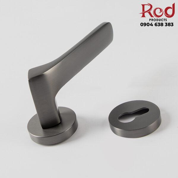 Khoa-cua-dong-hien-dai-toi-gian-mau-xam-BR7-67-4-600x600-1