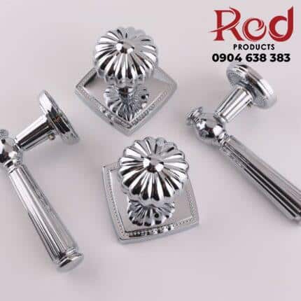 Khoa-cua-phong-bang-hop-kim-dong-nhieu-loai-YBLI-168-15-430x430-1