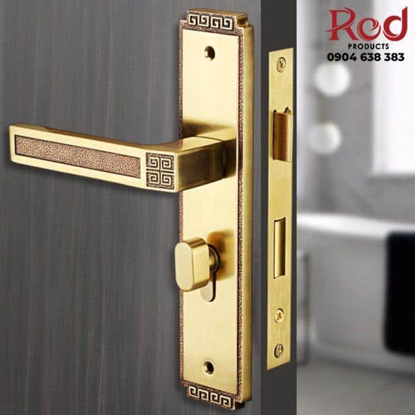 Khoa-cua-phong-khach-bang-dong-sang-trong-SK-2-1-600x600-1