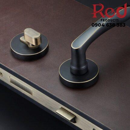 Khoa-cua-phong-ngu-dong-thau-Italia-KDC5518-6-430x430-1