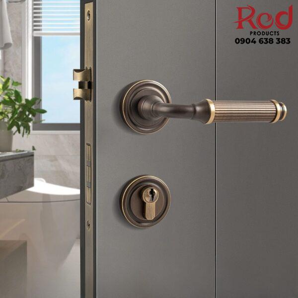 Khoa-cua-thong-phong-kieu-Phap-mau-ca-phe-BR153-C-1-600x600-1