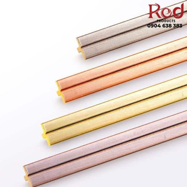 Nep-dong-chu-T-trang-tri-phong-khach-cao-cap-YHTY5011-12-600x600-1