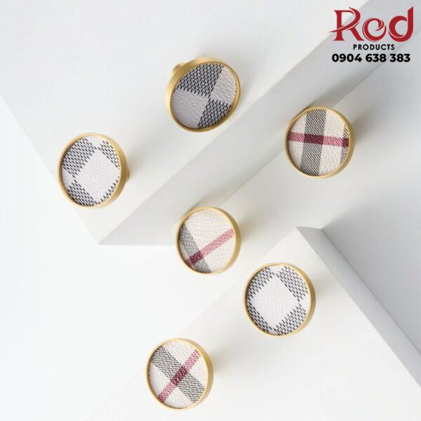 Num-tay-nam-tu-bang-dong-va-da-nghe-thuat-L1052-4-600x600-1