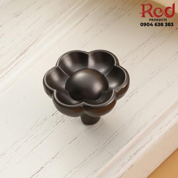 Num-tay-nam-tu-bong-hoa-bang-hop-kim-kem-K6015-2-600x600-1