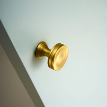 Núm tay nắm tủ đồng thau hiện đại L1071