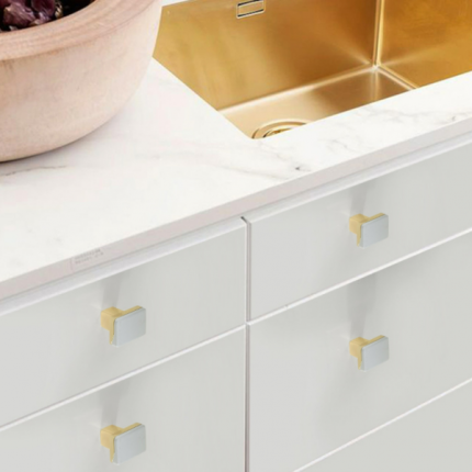 Tay nắm tủ áo hiện đại hai màu trắng vàng WXH9964