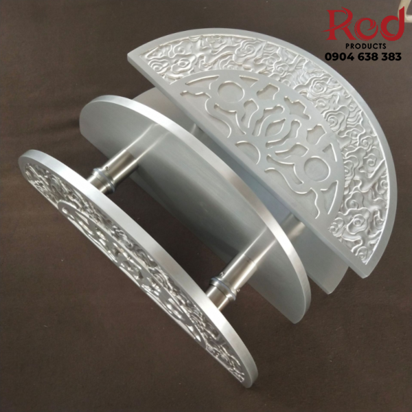 Tay-nam-cua-chinh-dep-543330-600x600-1