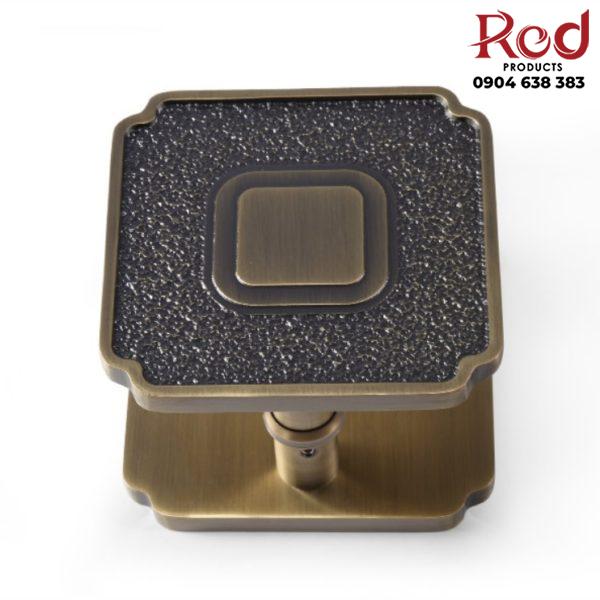 Tay-nam-cua-chinh-mau-dong-xanh-11886-600x600-1