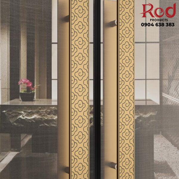 Tay-nam-cua-hop-kim-nhom-hoa-van-co-dien-HUTU80223-1-600x600-1