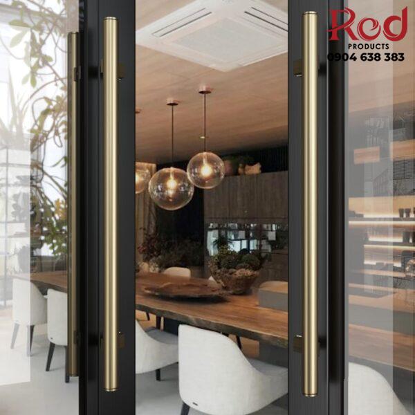 Tay-nam-cua-kinh-toi-gian-bang-thep-khong-gi-DOR2001190-600x600-1