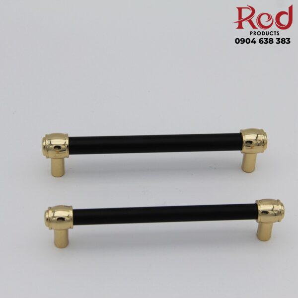 Tay-nam-cua-mau-vang-den-hop-kim-kem-chan-tron-2026-4-600x600-1