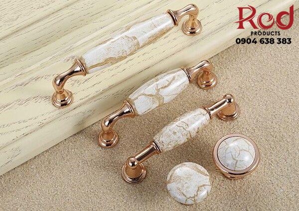 Tay-nam-tu-bang-gom-su-hop-kim-kem-DC0129-5-600x424-1