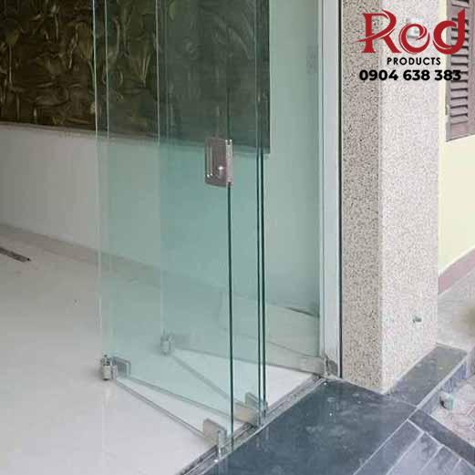 banh-xe-cua-lua-cho-cua-gap-ngan-phong-dfl-p130a_2
