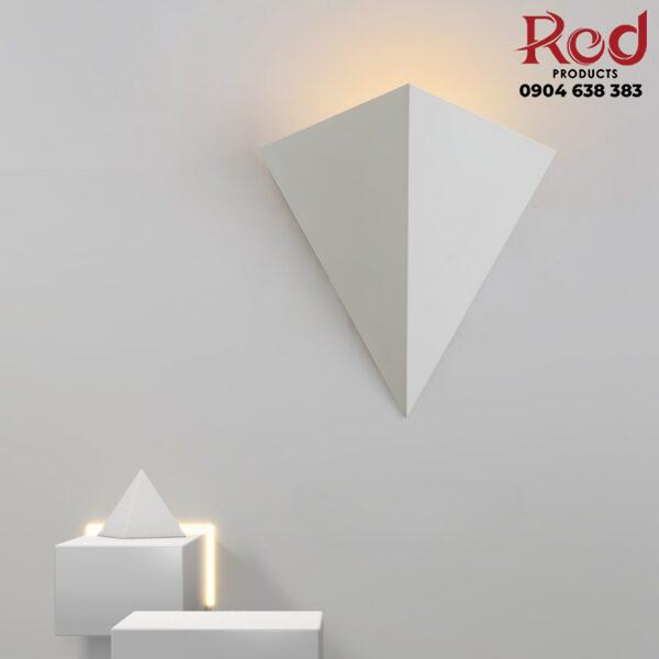 den-tuong-thep-khong-gi-hinh-tam-giac-yt1461-8-600x600-1