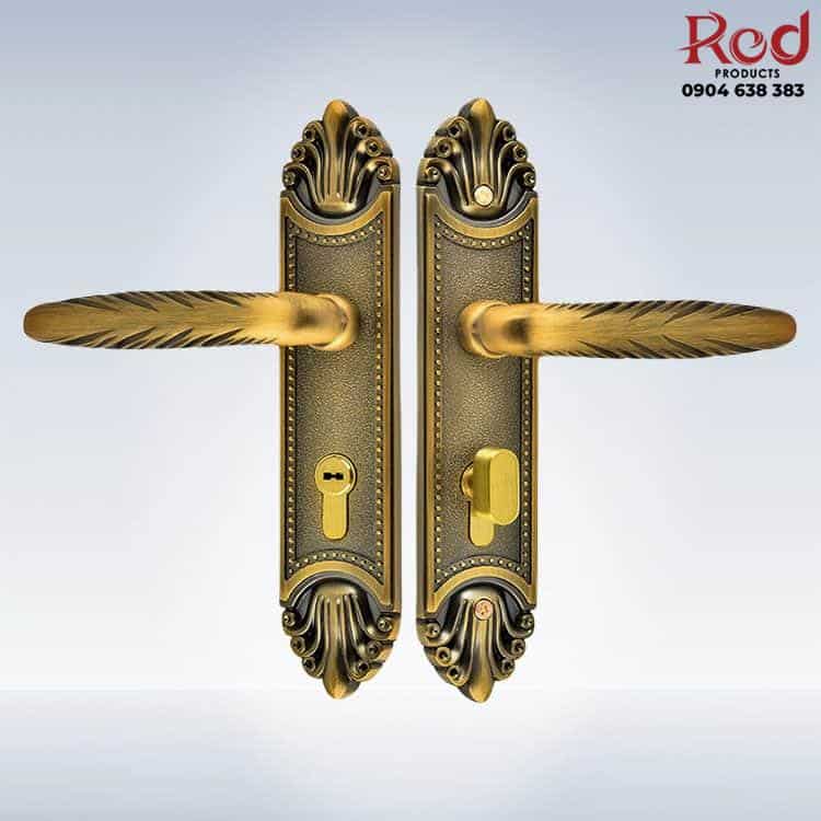 khoa-cua-phong-ngu-co-dien-bang-dong-t58-s5120-5