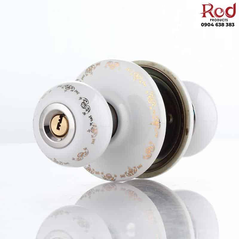 khoa-cua-phong-tay-nam-tron-gom-su-s001-5
