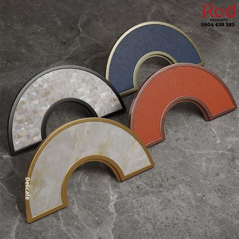 tay-nam-cua-ban-nguyet-decor-phong-khach-gy9327-1