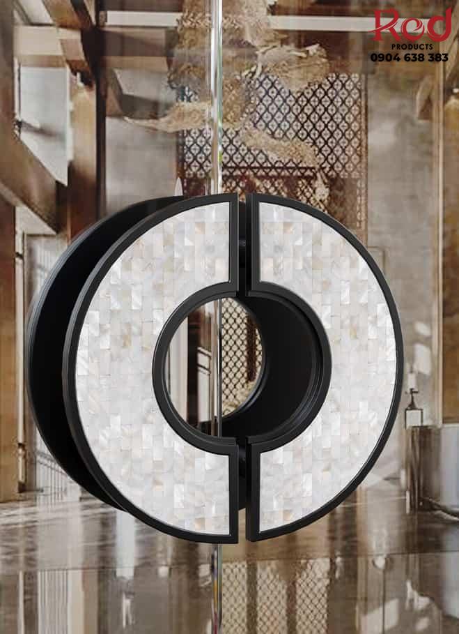 tay-nam-cua-ban-nguyet-decor-phong-khach-gy9327-6