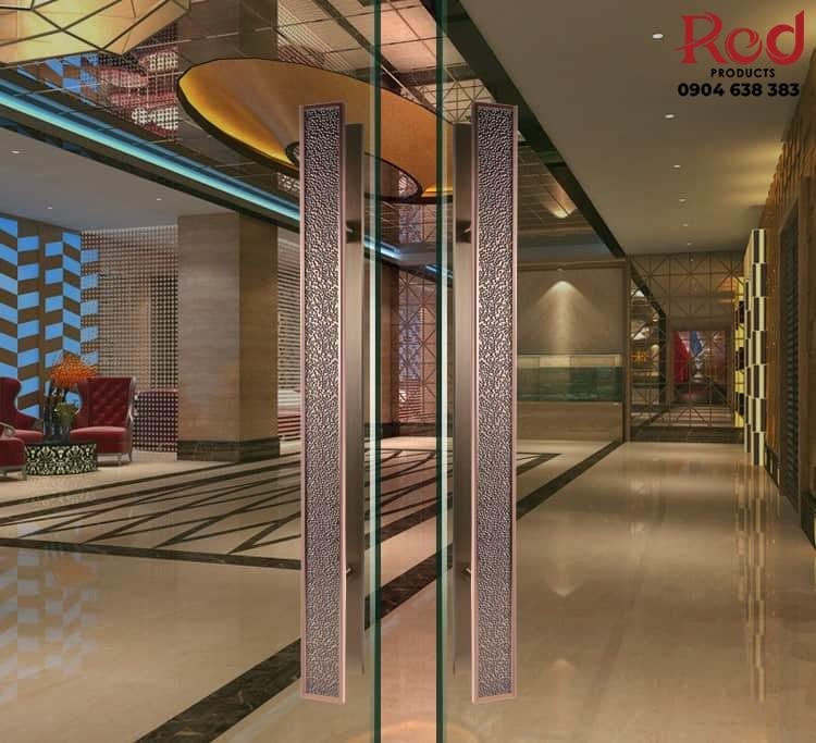 tay-nam-cua-cao-cap-cho-nha-hang-khach-san-hutu200723-9