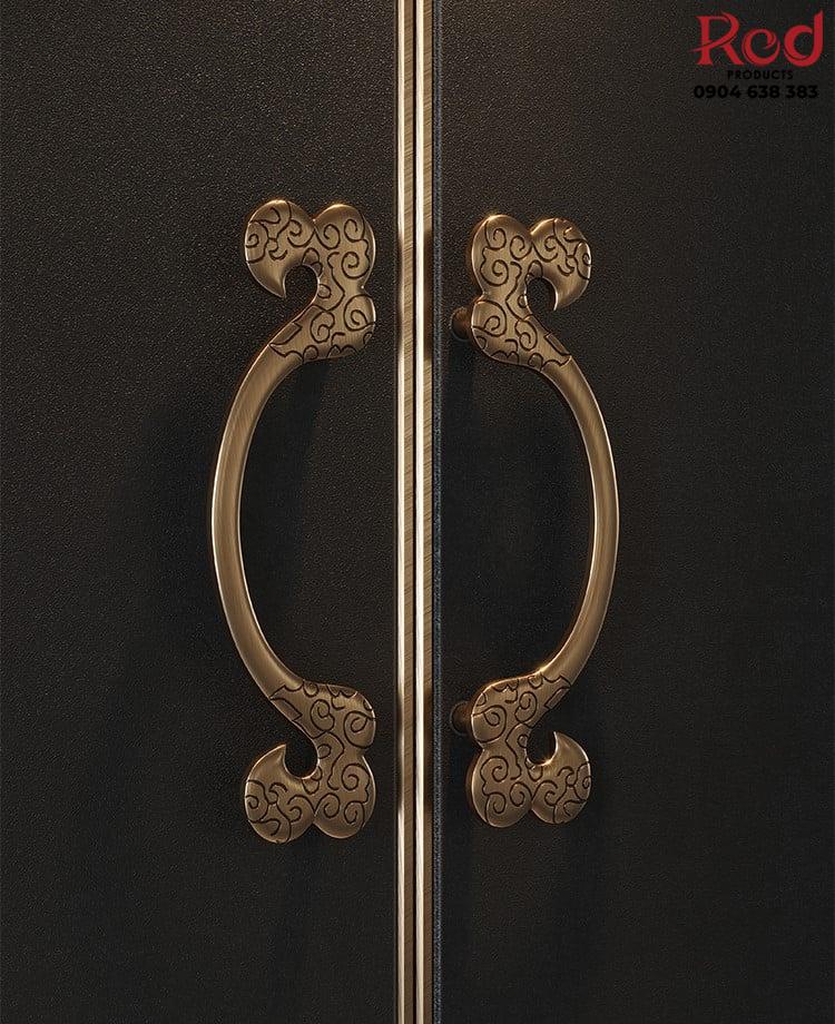 tay-nam-cua-co-dien-hop-kim-nhom-cho-khach-san-lbf-2528-2