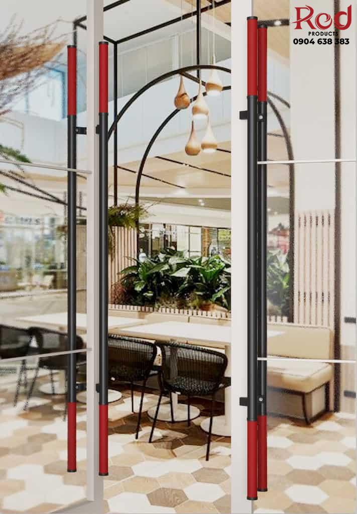 tay-nam-cua-kinh-bang-thep-khong-gi-boc-da-dor8789-4