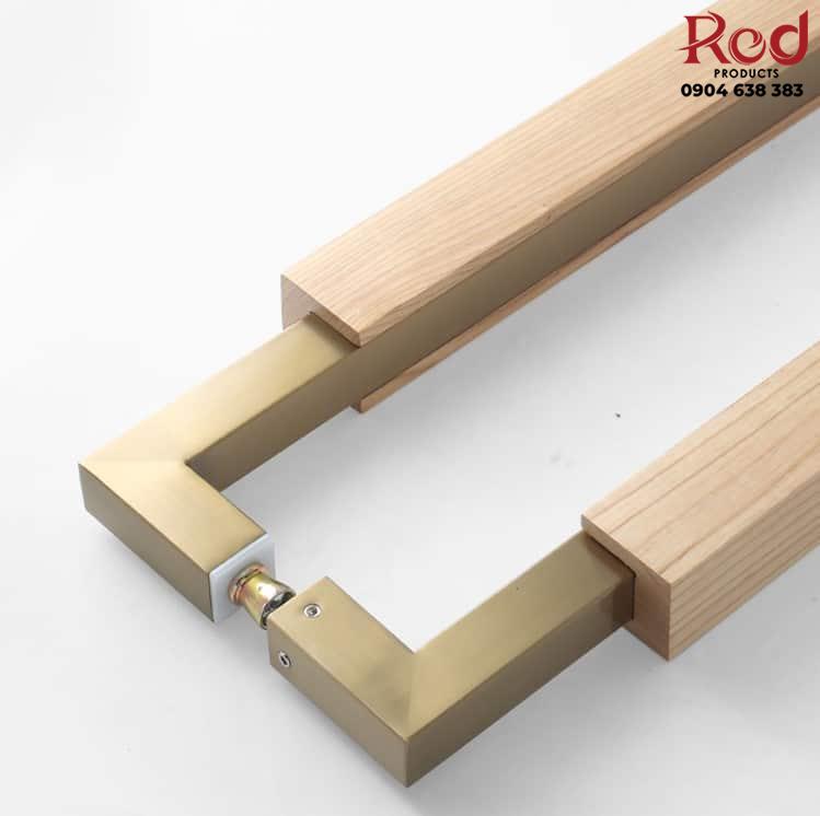 tay-nam-cua-lech-tam-bang-go-va-inox-1008856-5