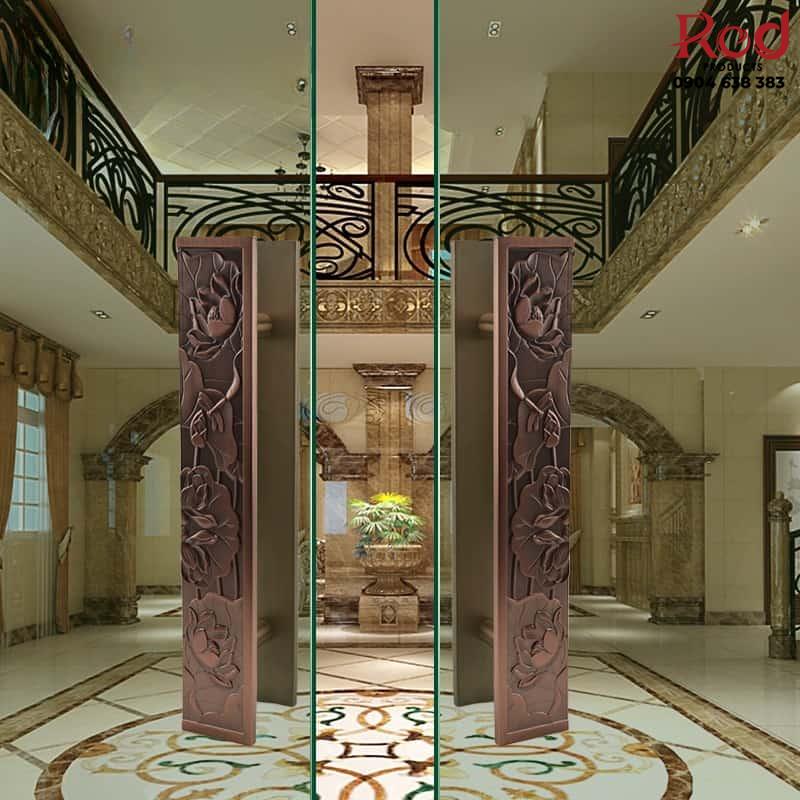 tay-nam-cua-nha-hang-khach-san-kieu-chau-au-dor3440-1