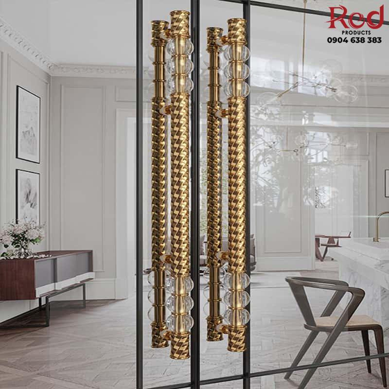 tay-nam-cua-sang-trong-bang-inox-va-pha-le-gy-6717-5