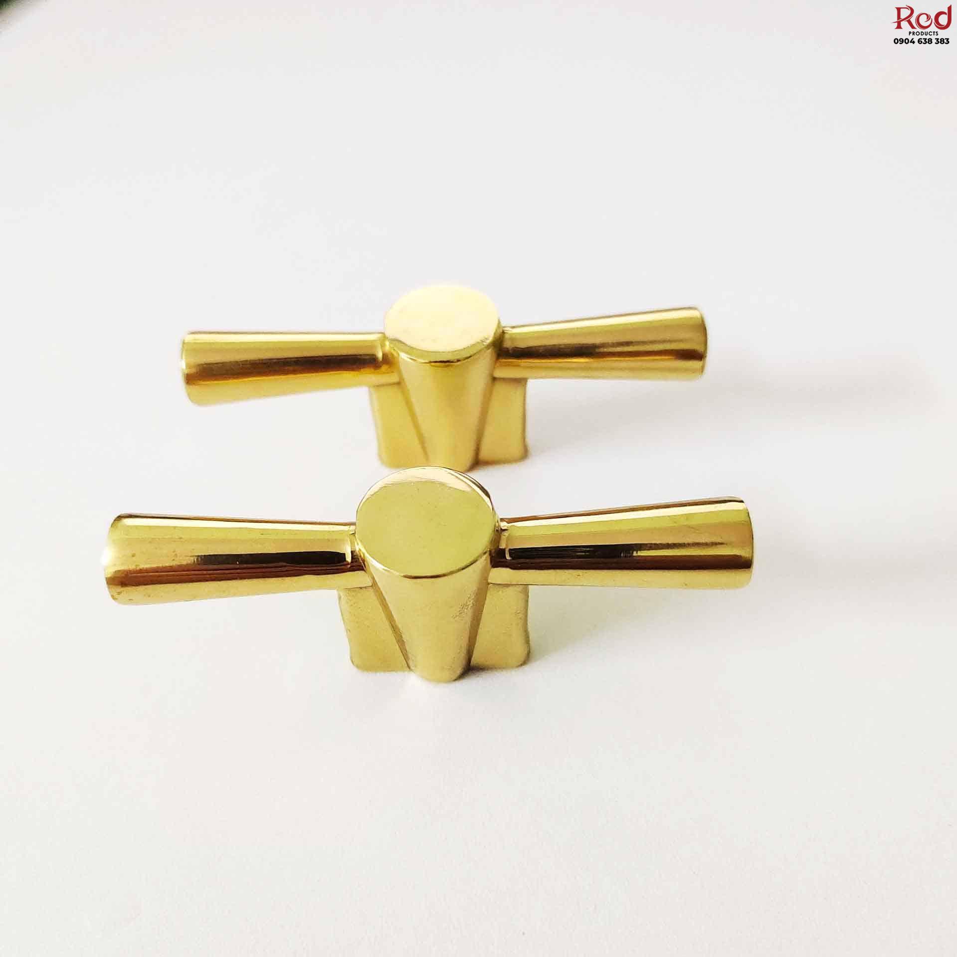 tay-nam-tu-dong-thau-bieu-tuong-can-gat-sbd9497-1