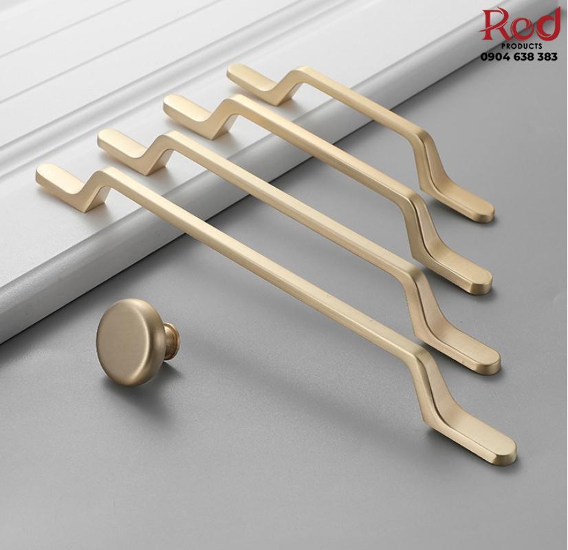 tay-nam-tu-hop-kim-kem-mau-dong-1