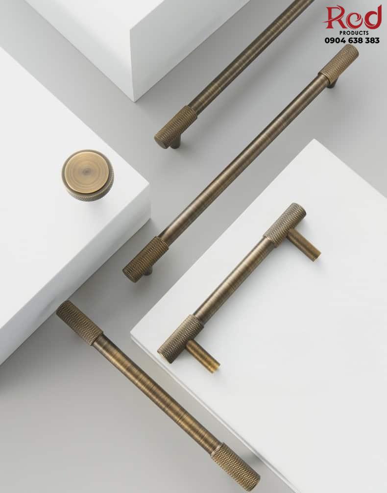 tay-nam-tu-quan-ao-kieu-y-mau-dong-co-l3018-11