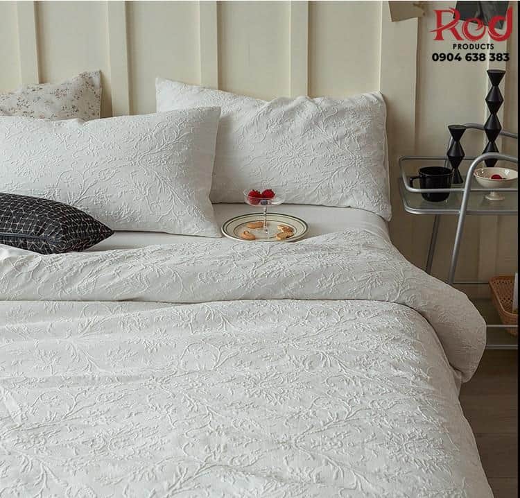 Bộ chăn ga gối hoa trắng tinh khiết dập nổi JJ7988 4