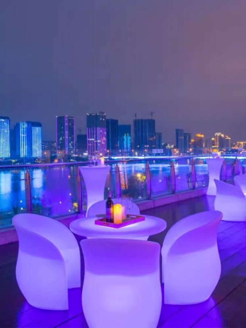 Bộ bàn ghế bar đèn led hoa Tulip hiện đại XC1466 4 Bộ bàn ghế bar đèn led hoa Tulip hiện đại XC1466 7