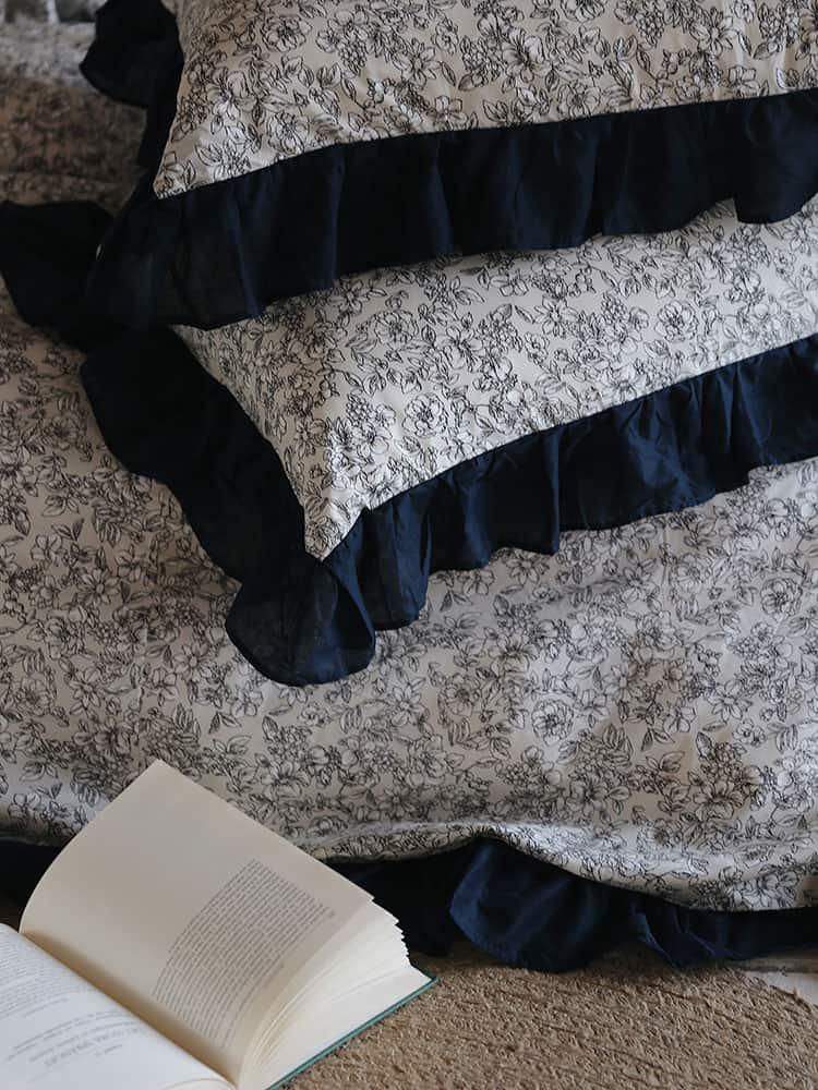 Bộ chăn ga gối hoa nhí viền ren cổ điển ZH7075 9
