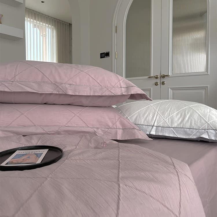 Bộ chăn ga gối màu hồng họa tiết hình thoi MM1884B 3