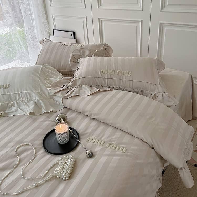 Bộ chăn ga gối sọc ánh kim Miu Miu MM4481 13