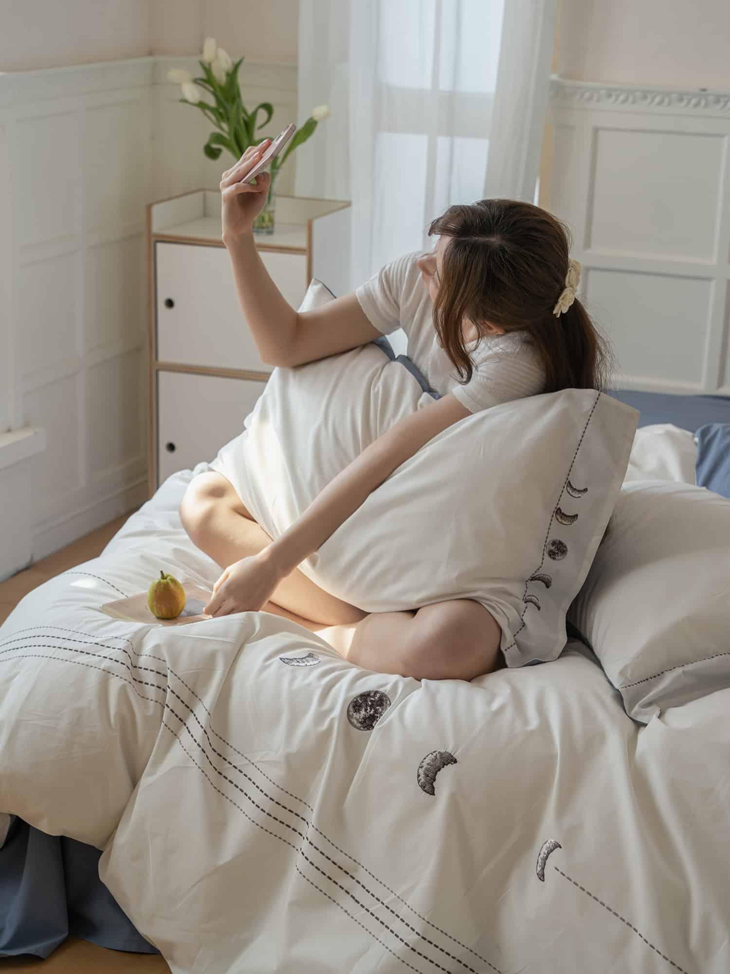Bộ ga giường họa tiết thêu trăng non ZH6141 4
