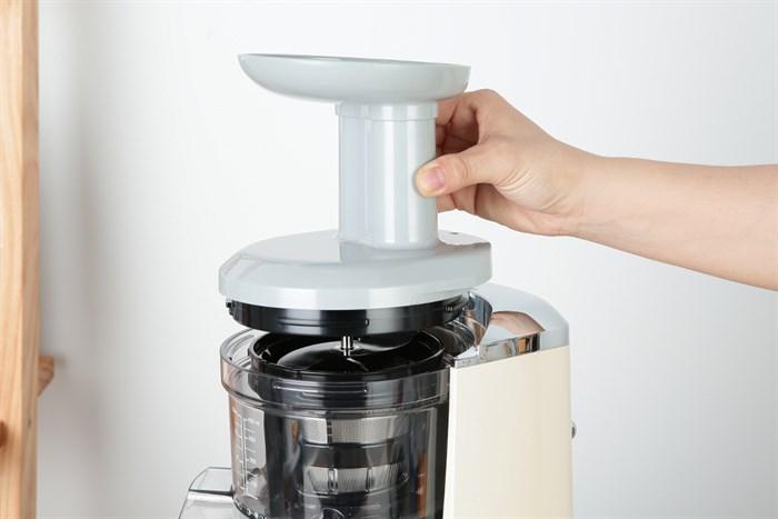 Máy ép chậm màu kem Smeg SJF01CREU 535.43.625 8