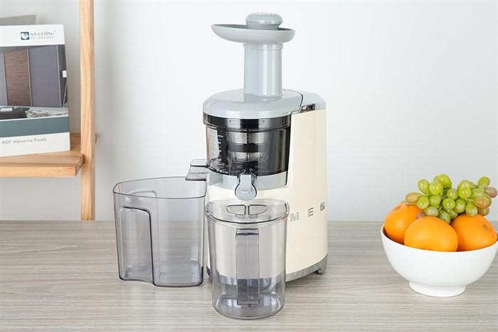 Máy ép chậm màu kem Smeg SJF01CREU 535.43.625 5