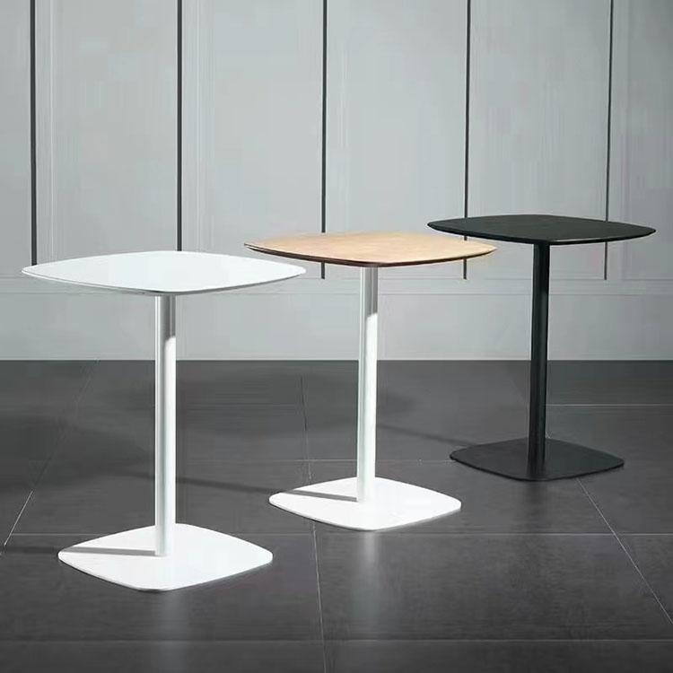 ban-cafe-hien-dai-phong-cach-bac-au-st1325-2