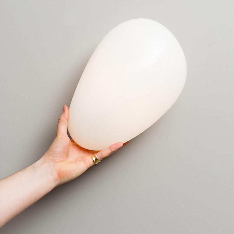 Đèn tường hình viên sỏi nhiều màu ấn tượng B3954